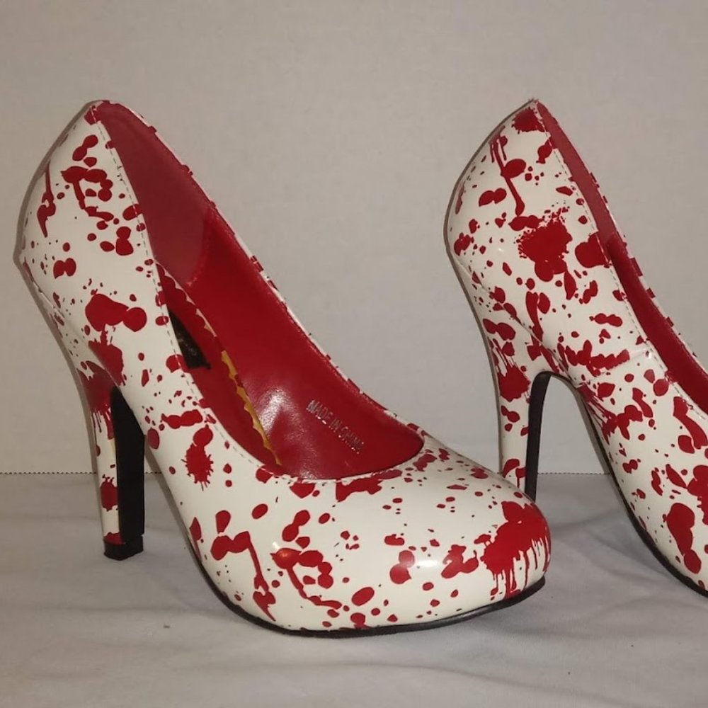 Women's Size 7 Blood Splattered Pumps